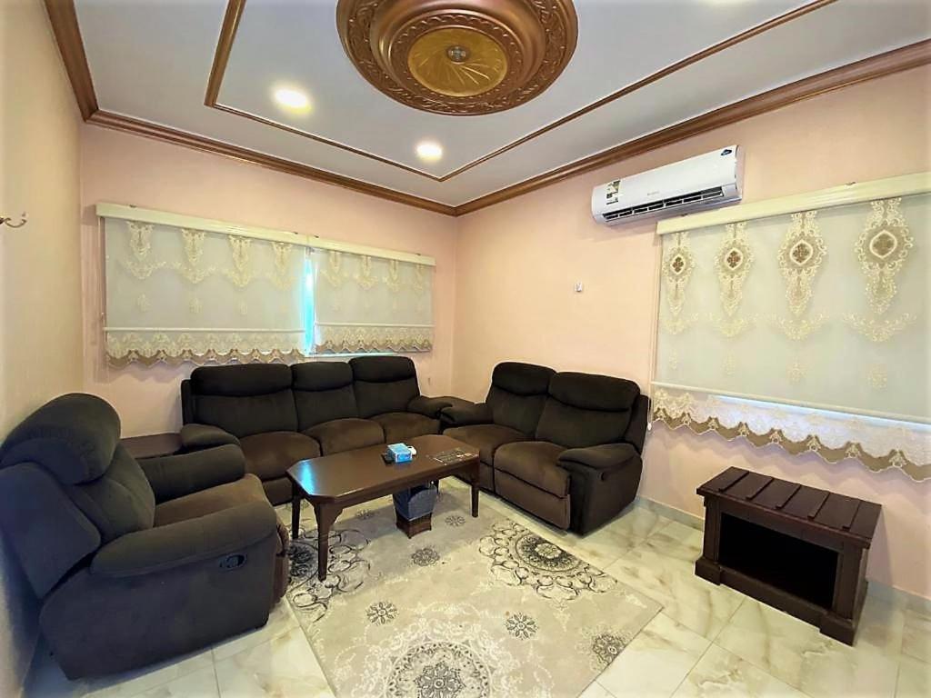 منتجع شاطئ العرب - خليج الرايس Rajisz Kültér fotó